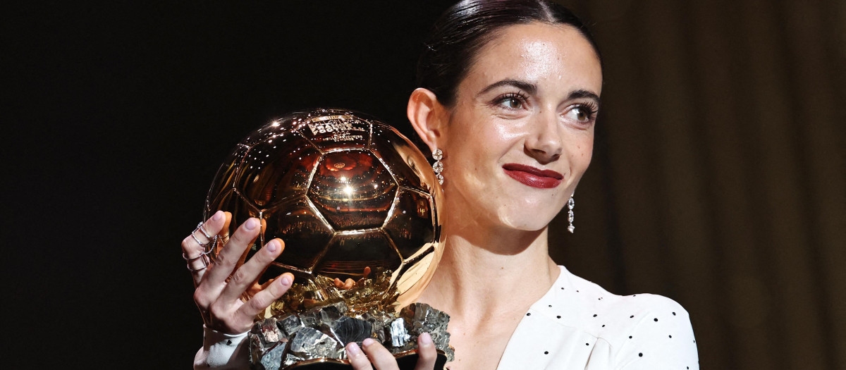 Barcelona's Spanish player Aitana Bonmati poses with her second Woman Ballon d'Or award during the 2024 Ballon d'Or France Football award ceremony at the Theatre du Chatelet in Paris, France, October 28, 2024. Photo by Gao Jing/Xinhua/ABACAPRESS.COM