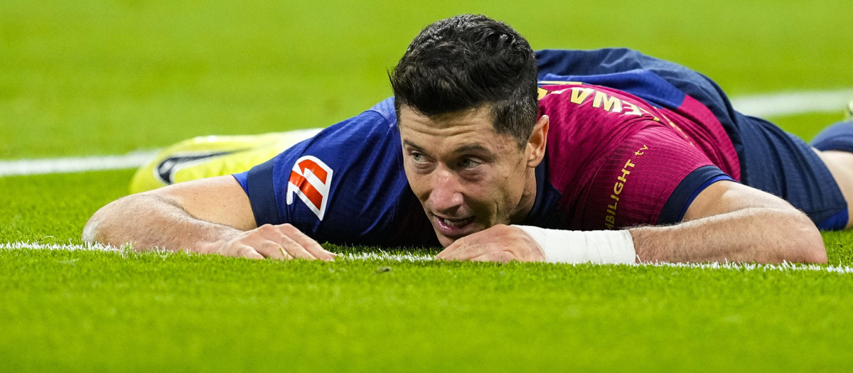 Robert Lewandowski en el pasado Clásico disputado en el Santiago Bernabéu