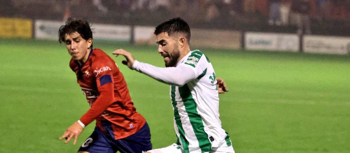 Jacobo en el partido ante el Olot