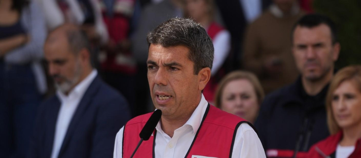 Carlos Mazón y Pedro Sánchez, tras visitar el puesto de mando de seguimiento de la DANA en la Comunidad Valenciana