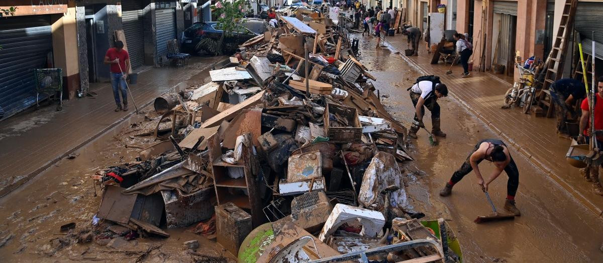 Paiporta es la localidad de 27.000 habitantes –a poco más de 10 kilómetros de Valencia– que se considera como la "zona cero" de la DANA por la devastación que ha dejado a su paso