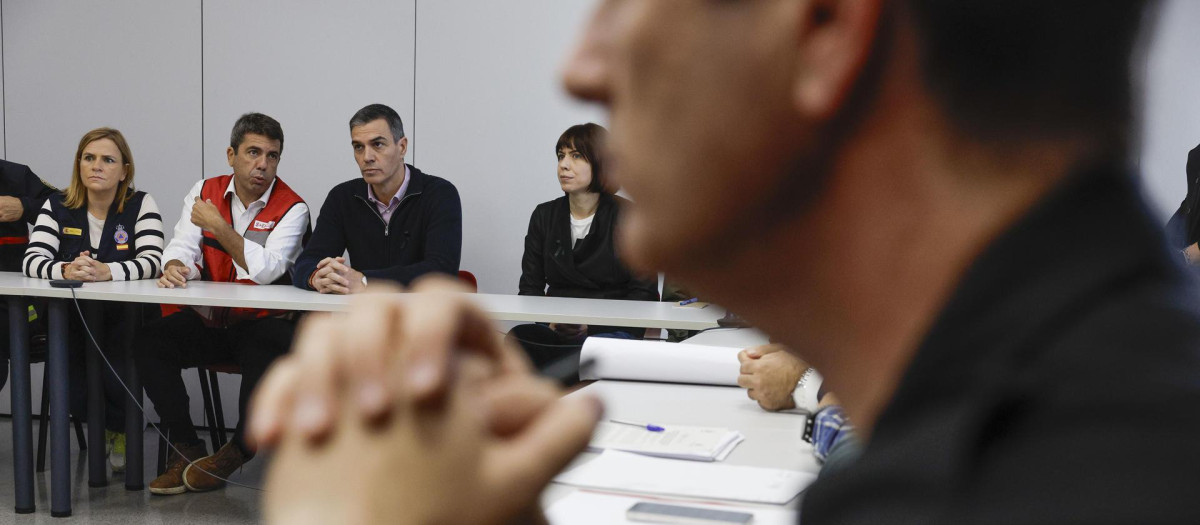 Pedro Sánchez, durante su visita al Centro de Coordinación Operativo Integrado (CECOPI) de la Comunitat Valenciana.