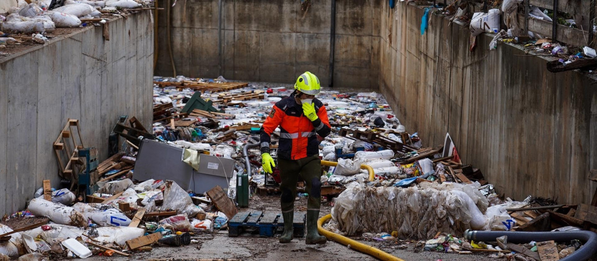 Destrozos en las inmediaciones del centro comercial Bonaire, a 4 de noviembre de 2024, en Aldaia, Valencia
