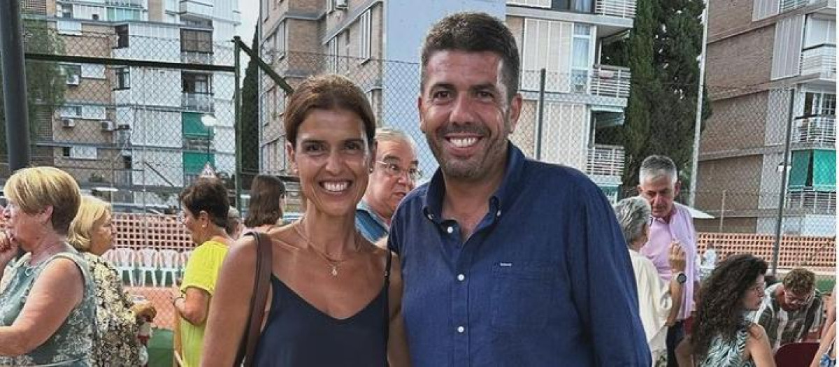 Carlos Mazón, con su hermana Menchu