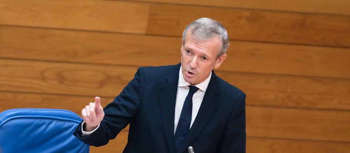 Alfonso Rueda en la sesión de control del Parlamento de Galicia

REMITIDA / HANDOUT por DAVID CABEZON @ XUNTA
Fotografía remitida a medios de comunicación exclusivamente para ilustrar la noticia a la que hace referencia la imagen, y citando la procedencia de la imagen en la firma
23/10/2024