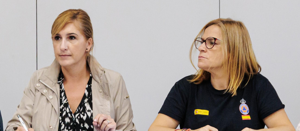 Salomé Paradas, a la izquierda, y Pilar Bernabé