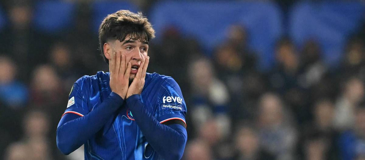 Marc Guiu en el partido de Conference League contra el FC Noah en Stamford Bridge