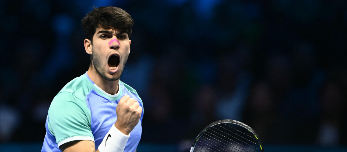 Carlos Alcaraz superó a Andrey Rublev con autoridad