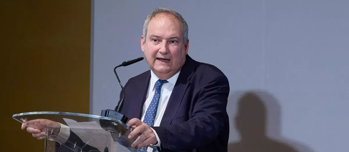 Jordi Hereu, ministro de Industria, no ve que la crisis de VW afecta a la planta de VW