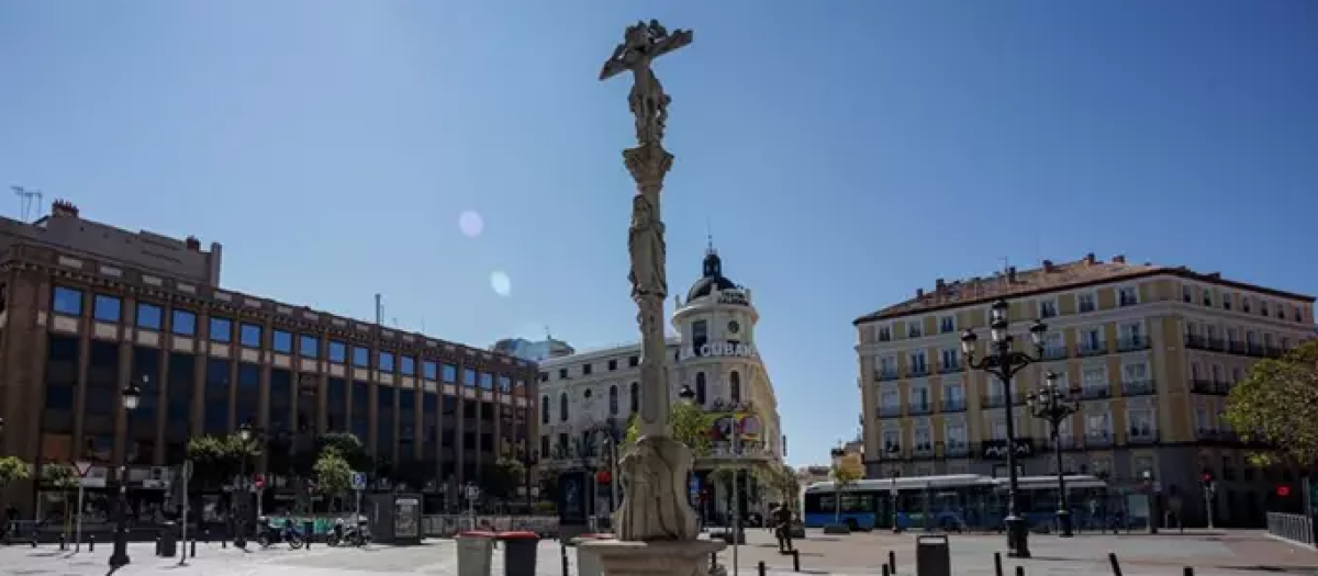 Plaza Jacinto Benavente
