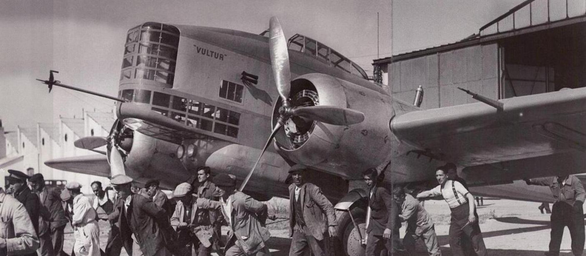 Bimotor Breget 460-01 como el pilotado por el aviador Ramón Torres durante la Guerra Civil