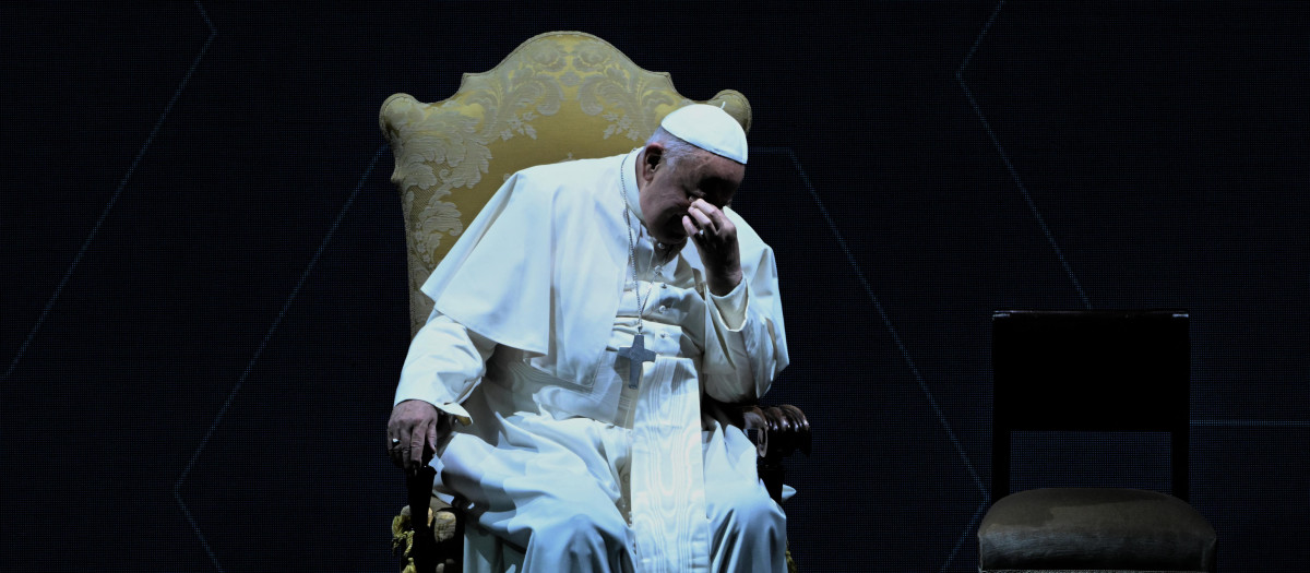 Pope Francis reacts as he participates in the Italian conference of the general State of Natality, in Rome on May 10, 2024. (Photo by Andreas SOLARO / AFP) / AFP PICTURES OF THE YEAR 2024