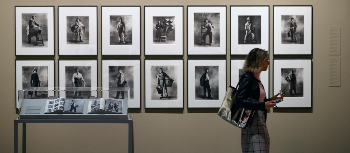 Exposición en La Coruña sobre el trabajo del fotógrafo de moda Irving Penn