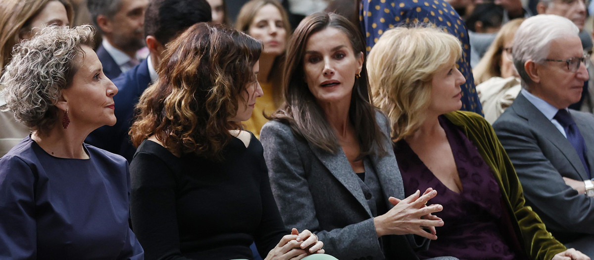 Spanish Queen Letizia with politician Isabel Diaz Ayuso and journalist Maria Rey attending 85 edition of Asociación de la Prensa de Madrid awards in Madrid on Wednesday, 20 November 2024.