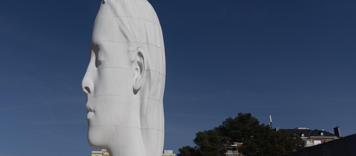 Escultura Julia de Jaume Plensa