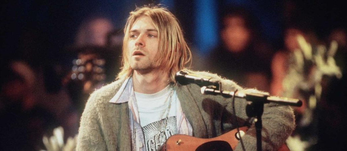 Kurt Cobain durante el concierto Unplugged de la MTV en 1993