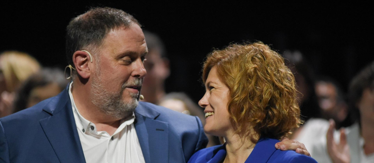El expresidente de ERC, Oriol Junqueras y la líder de ERC en el Ayuntamiento de Barcelona, Elisenda Alamany