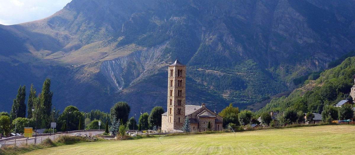 Iglesia de Sant Climent de Taüll, tal vez la más conocida de la Vall de Boí