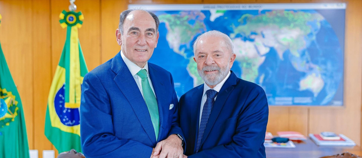 Galán ratifica a Lula un compromiso inversor de Iberdrola de más de 7.000 millones en Brasil hasta 2028
REMITIDA / HANDOUT por IBERDROLA
Fotografía remitida a medios de comunicación exclusivamente para ilustrar la noticia a la que hace referencia la imagen, y citando la procedencia de la imagen en la firma
03/12/2024