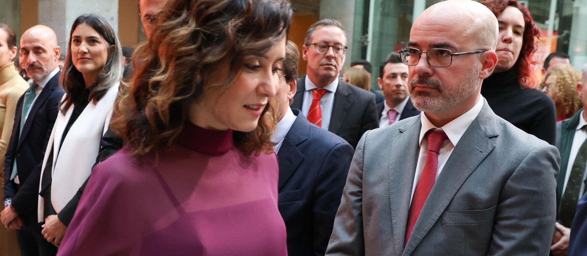 Isabel Díaz Ayuso y Francisco Martín en el acto de la Constitución del pasado martes