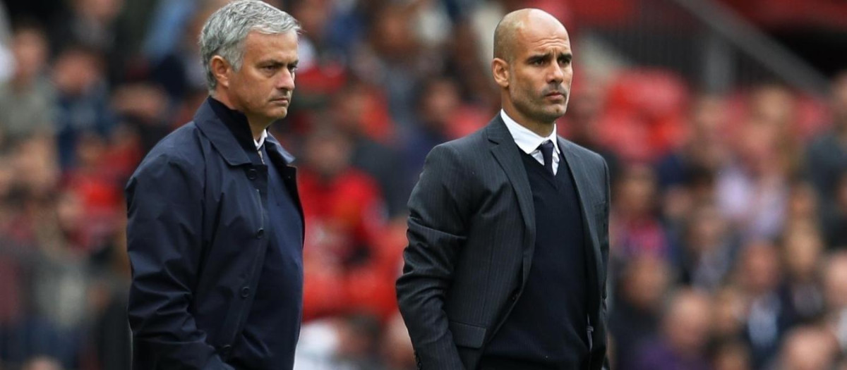 Imagen de archivo de Mourinho y Guardiola en un derbi de Mánchester