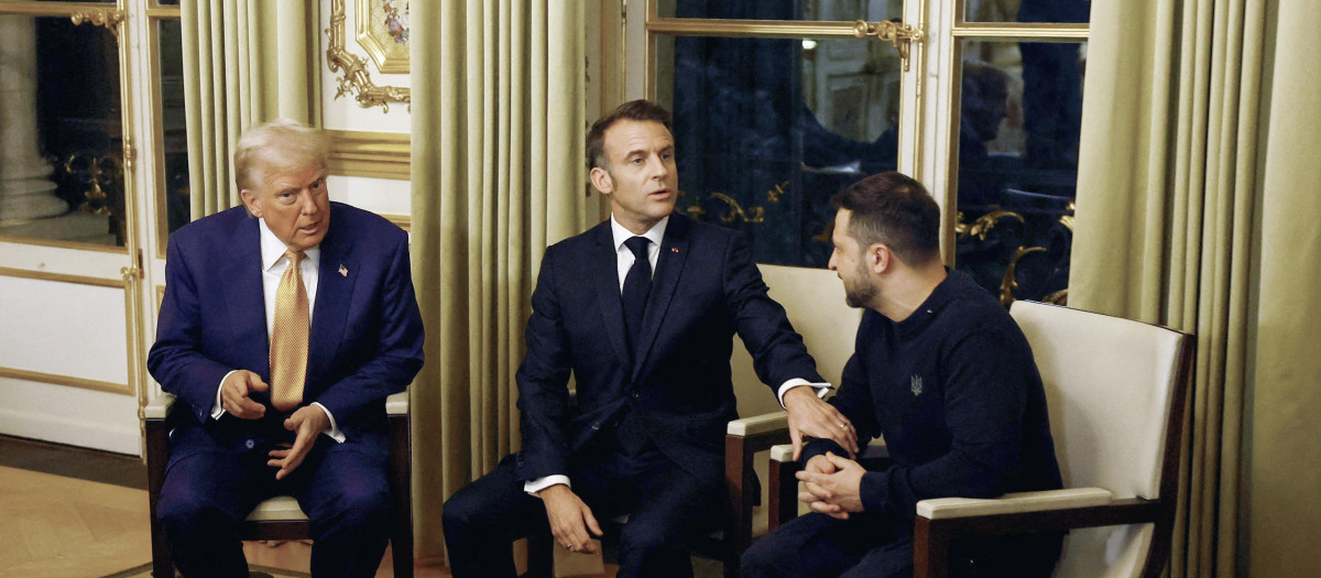 Donald Trump, Emmanuel Macron y Volodimir Zelenski antes de la reinauguración de Notre-Dame