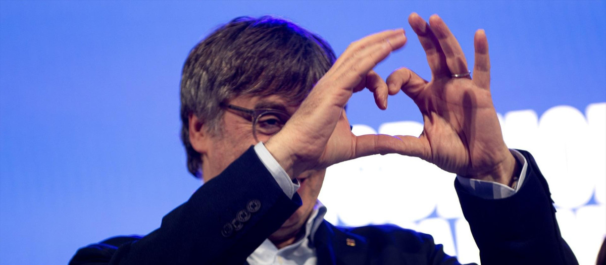 Carles Puigdemont cerró la campaña electoral de mayo en Elna, el pueblo que capitaneó la rebelión lingüística