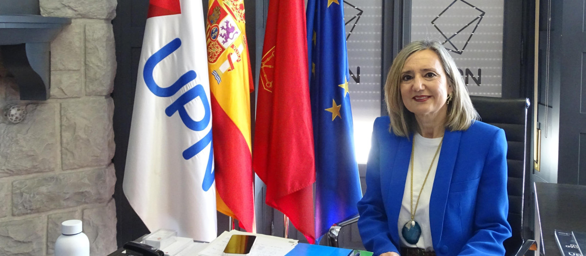 La presidenta de UPN y ex alcaldesa de Pamplona, Cristina Ibarrola, en la sede de UPN en Pamplona