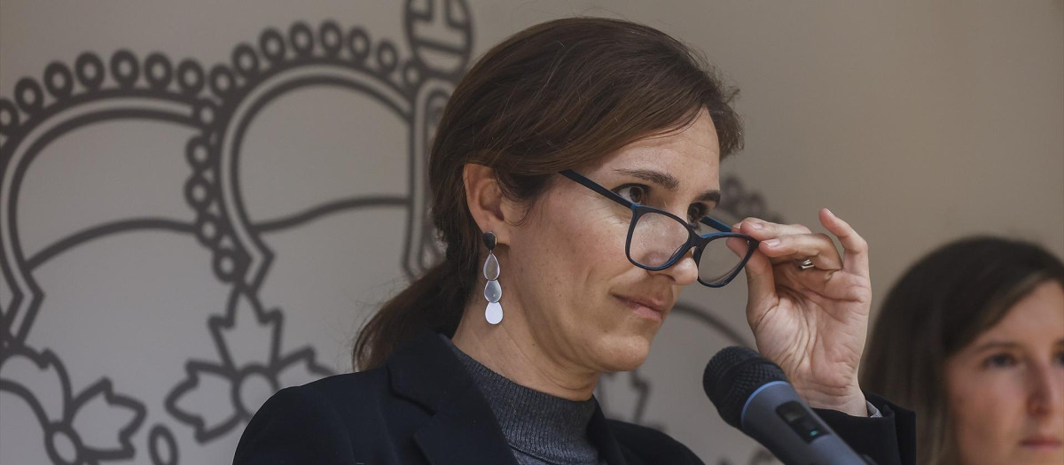 La ministra de Sanidad, Mónica García