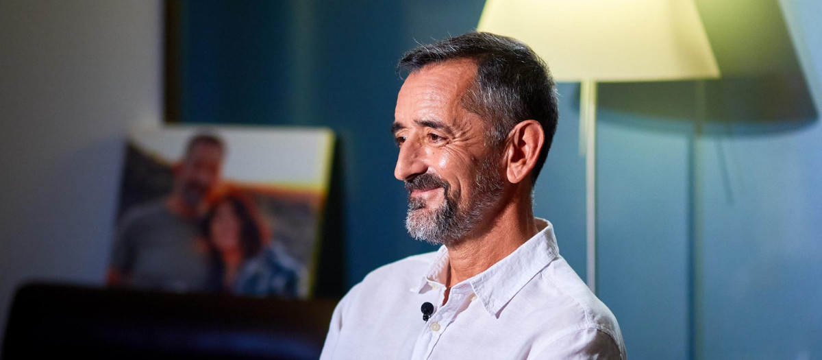 El doctor Pedro Cavadas, invitado en Plano General