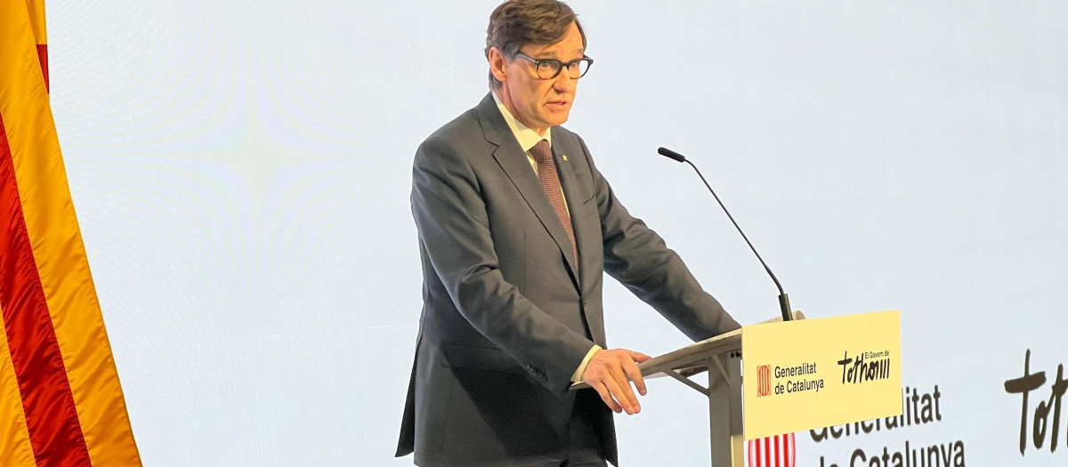 El presidente de la Generalitat, Salvador Illa, inaugura las I Jornadas Directivas de la Generalitat 2024, en el Espai Bital de l’Hospitalet de Llobregat (Barcelona).