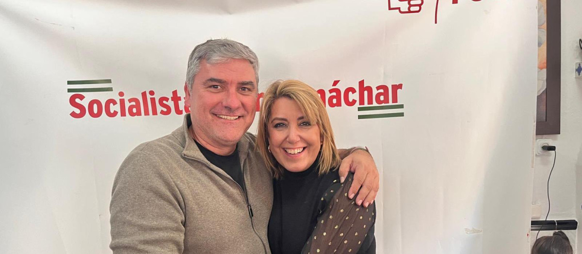 Susana Díaz, con el secretario general del PSOE de Almáchar