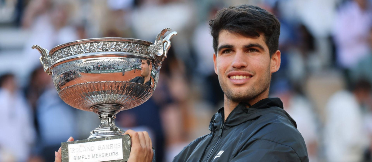 El tenista murciano cumplió el sueño de su vida y superó al alemán Alexander Zverev en una final que duró más de cuatro horas