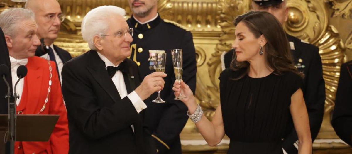 Los Reyes con el presidente de Italia y la primera dama