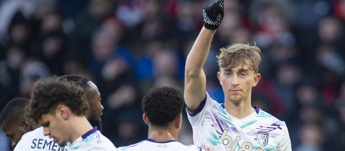 Dean Huijsen está brillando en la Premier League