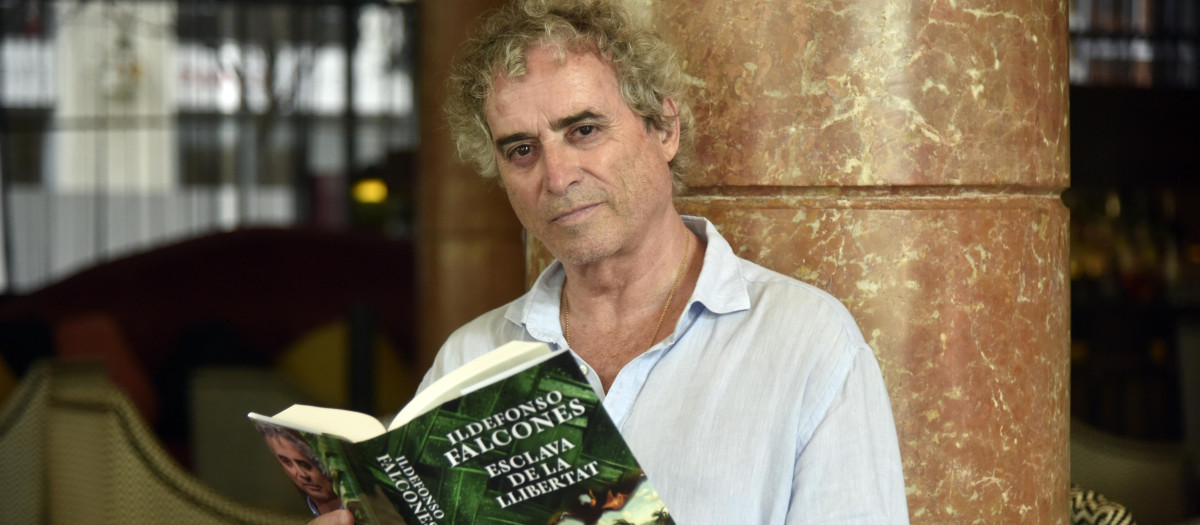 El escritor Ildefonso Falcones es el autor de una de las sagas literarias más exitosas en España