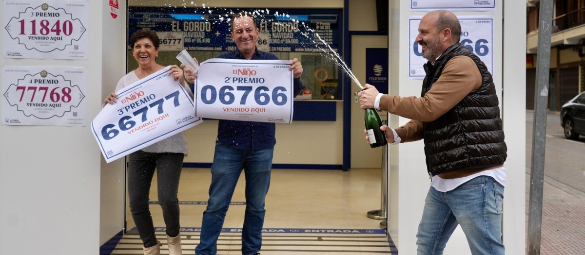 Celebración de premios del Sorteo del Niño 2025 en Manises (Valencia)

EDUARDO MANZANA/EUROPA PRESS
06/1/2025