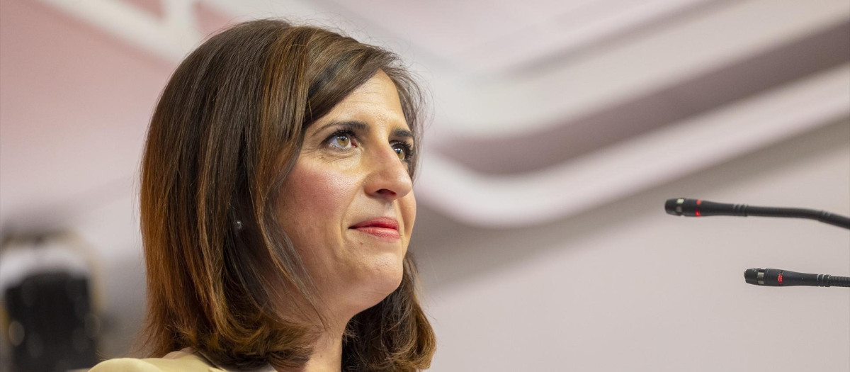 La portavoz del PSOE, Esther Peña