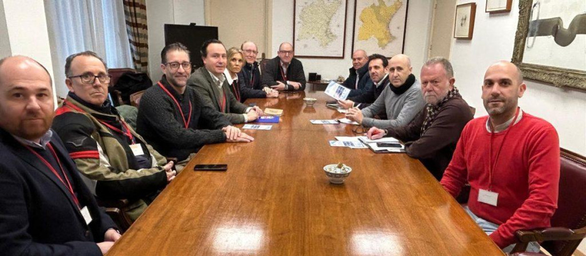 Los empresarios del barranco de Carraixet urgen a la Confederación del Júcar a actuar para evitar otra riada