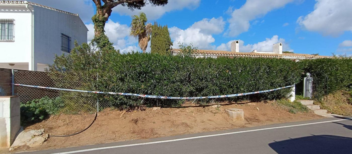 Los agentes aseguraron el perímetro de la casa y mantienen la vigilancia en la zona para evitar nuevas incursiones