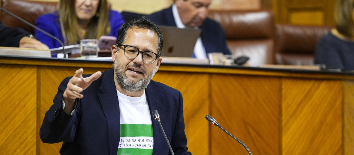 El portavoz de Adelante Andalucía, José Ignacio García, durante una intervención en el Parlamento andaluz