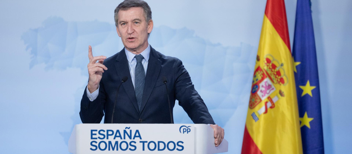 Feijóo y María Guardiola intervienen ante los medios en Cáceres