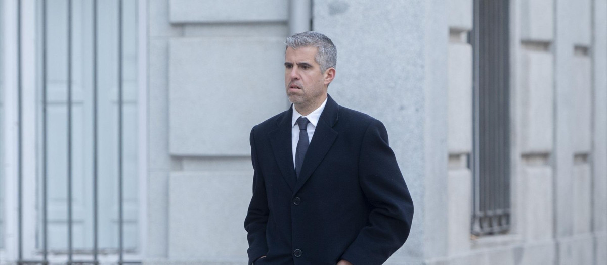 El fiscal, Julián Salto, a su llegada a declarar al Tribunal Supremo