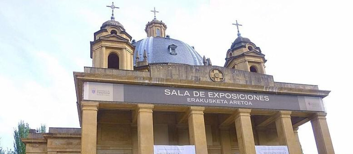 Monumento a los caídos de Pamplona
