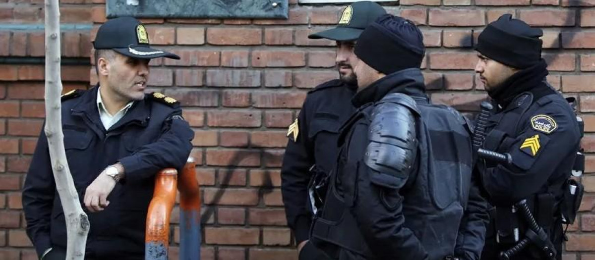 Imagen de archivo de policías iraníes en Teherán.