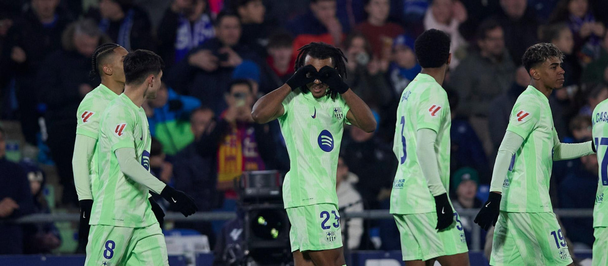 Los jugadores del Barcelona, en el partido ante el Getafe de la pasada jornada de Liga