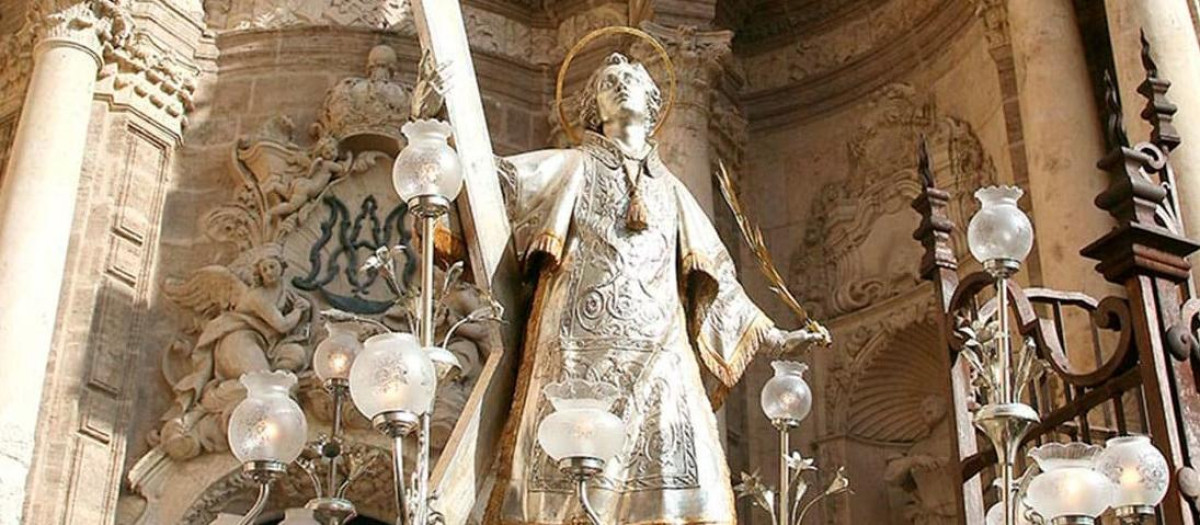Imagen de San Vicente Mártir, en procesión en Valencia