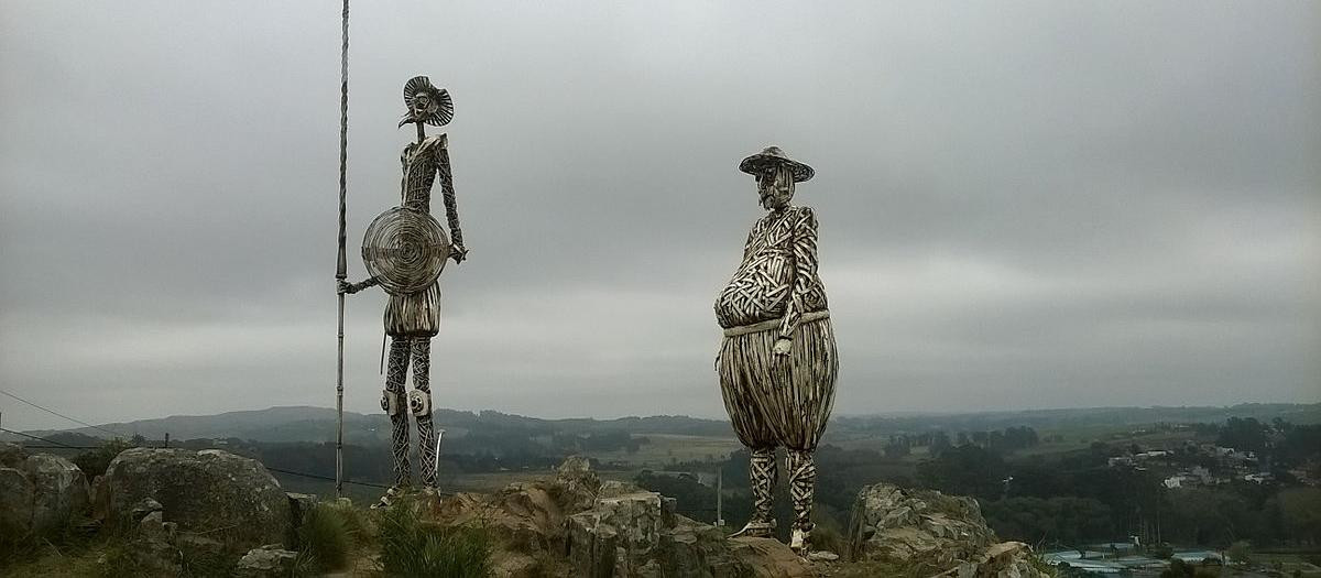 Las figuras de Don Quijote y Sancho Panza en Tandil, Argentina