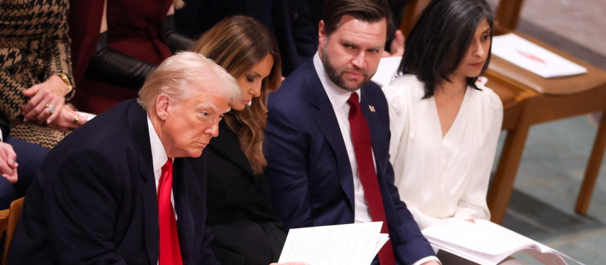 El presidente de EE. UU., Donald Trump, durante el servicio religioso en la Catedral Nacional de Washington