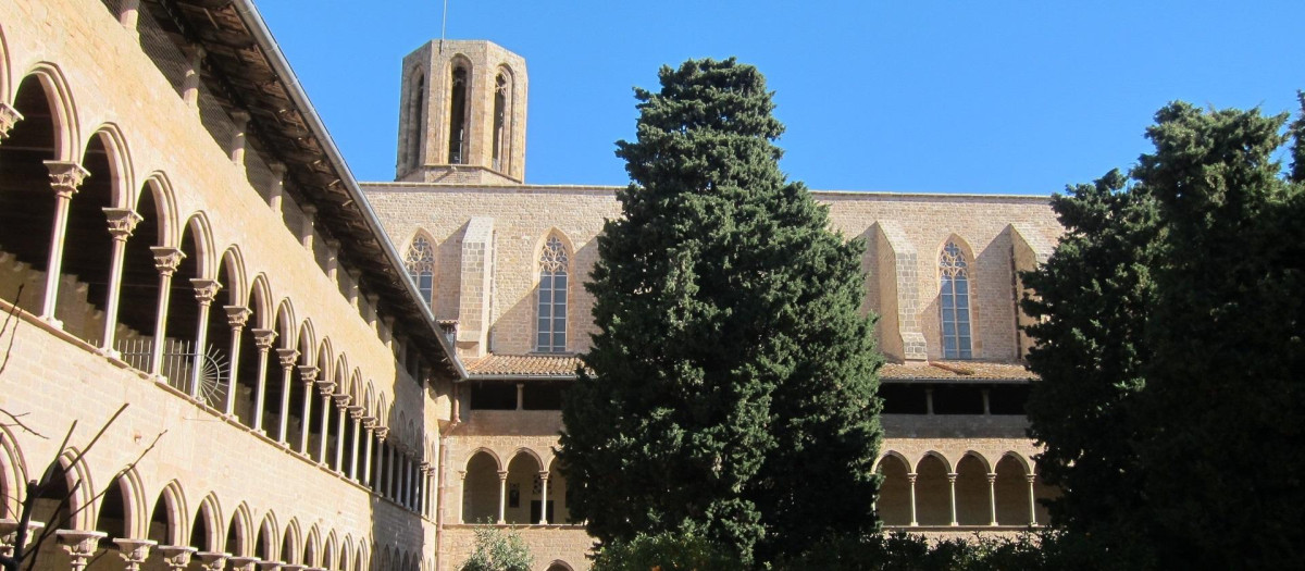 Claustro del Monasterio de Santa María de Pedralbes